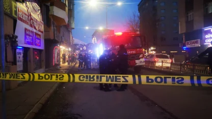 Erzurum’da halı mağazasında yangın: Polis bir kişiyi gözaltına aldı