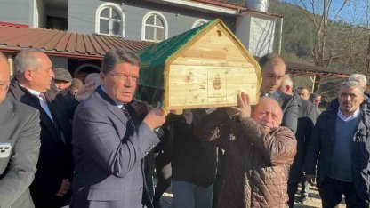 Eski Adalet Bakanı Tunç’un acı günü