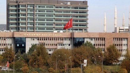 Eski eşini başka adamla gördüğü için öldürmek isteyen sanığa 15 yıl 10 ay hapis