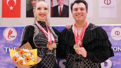 Eskişehir’de pistin tozunu attırdılar: 300 sporcu şampiyonluk için ter döktü