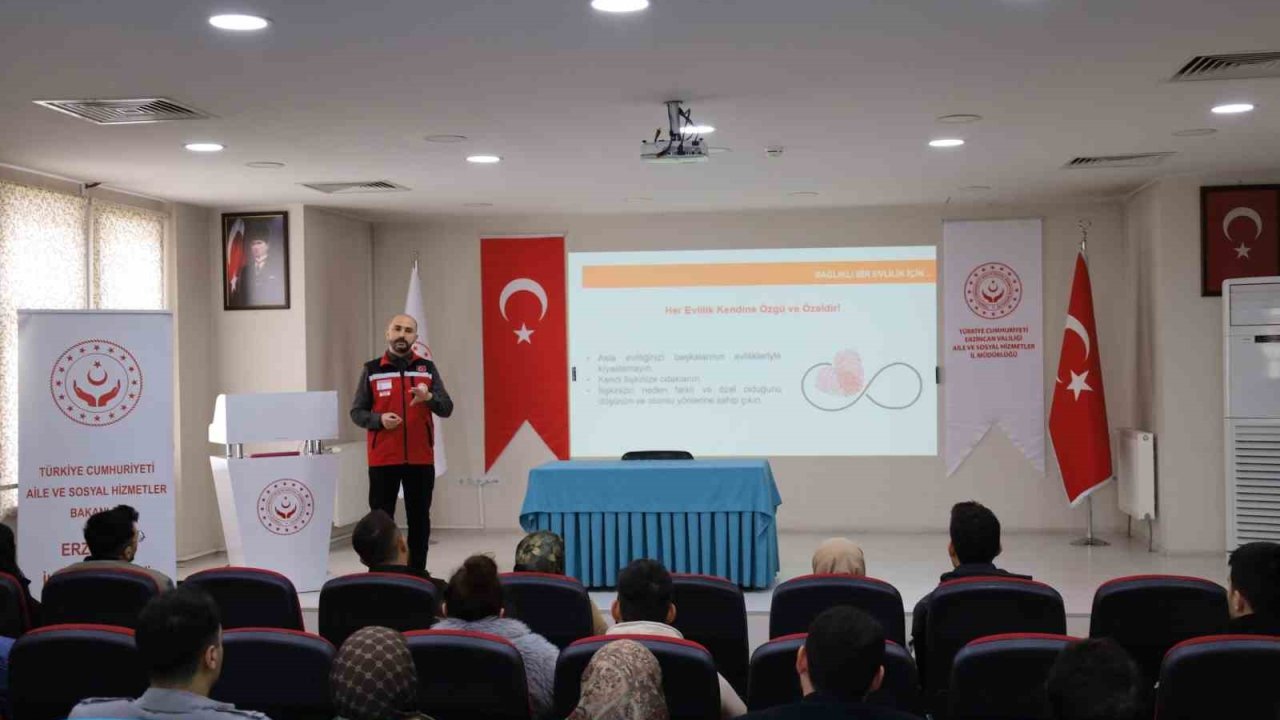 Evlenecek gençlere yönelik eğitimler sürüyor