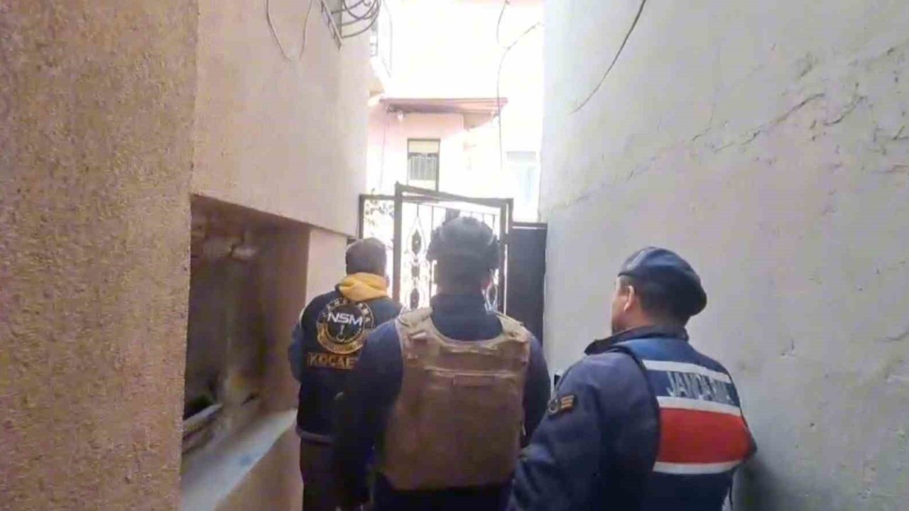 Evleri uyuşturucu serasına, tuvaletleri laboratuvara çevirmişler: 36 gözaltı