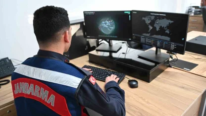 Gaziantep’te 2 milyar TL’lik siber dolandırıcılık operasyonunda 16 kişi tutuklandı