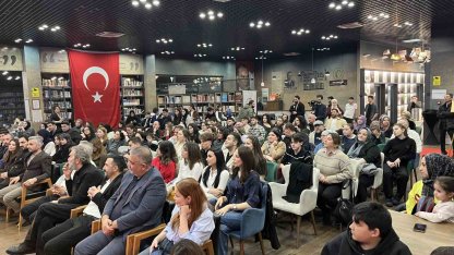 Gaziosmanpaşa’da 27 Mart Dünya Tiyatrolar Günü etkinliği düzenlendi