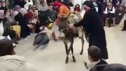 Gördes’te ilginç ‘damat eğlencesi’