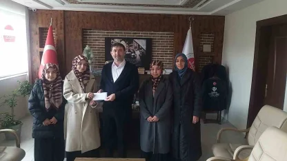 Hafızlık eğitimi öğrencilerinden Filistin’e bağış