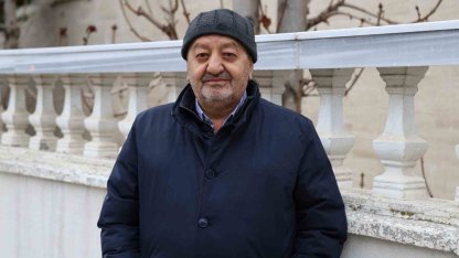 Hesabına gelen parayı iade etmişti, umre vaadiyle dolandırıldı