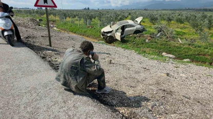 Hurdaya dönen araçtan burnu kanamadan çıkan doktor: "Verilmiş sadakam varmış"