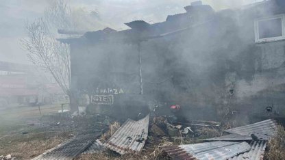 Iğdır’da çıkan yangında ev küle döndü