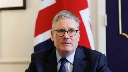 İngiltere, Kıbrıs Adası çevresine savaş gemisi konuşlandıracak