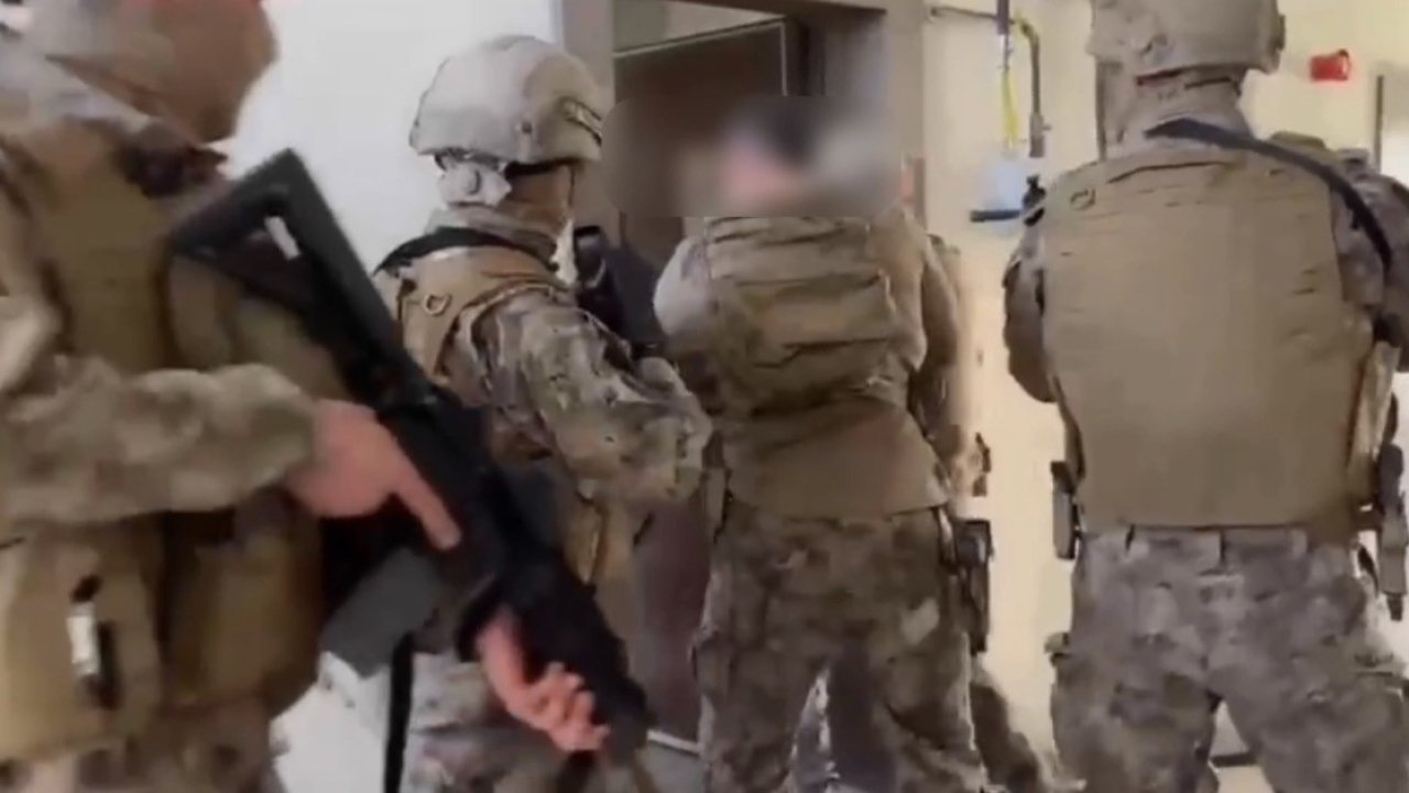 İş adamını darp ve tehdit ederek 3 milyon TL isteyen 5 şahıs yakalandı