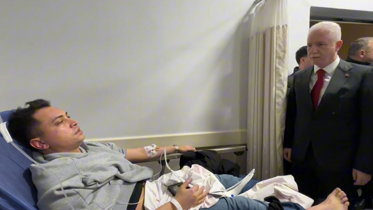 İstanbul Valisi Davut Gül, yaralı polis memurlarını ziyaret etti