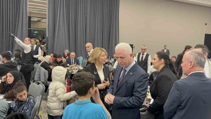 İstanbul Valisi Gül: "Okula giden çocuklara 2 bin TL kantin kartı verilecek"