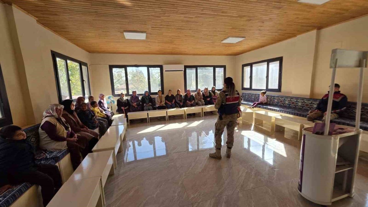 Jandarma ekipleri KADES uygulamasını tanıttı