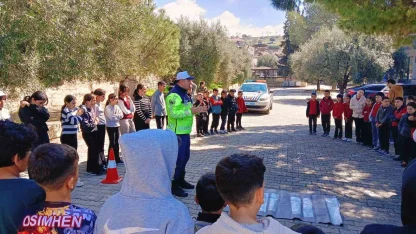 Jandarma ekiplerinden öğrencilere trafik bilinci eğitimi