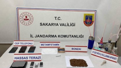 Jandarma uyuşturucuya geçit vermiyor: 3 tutuklama