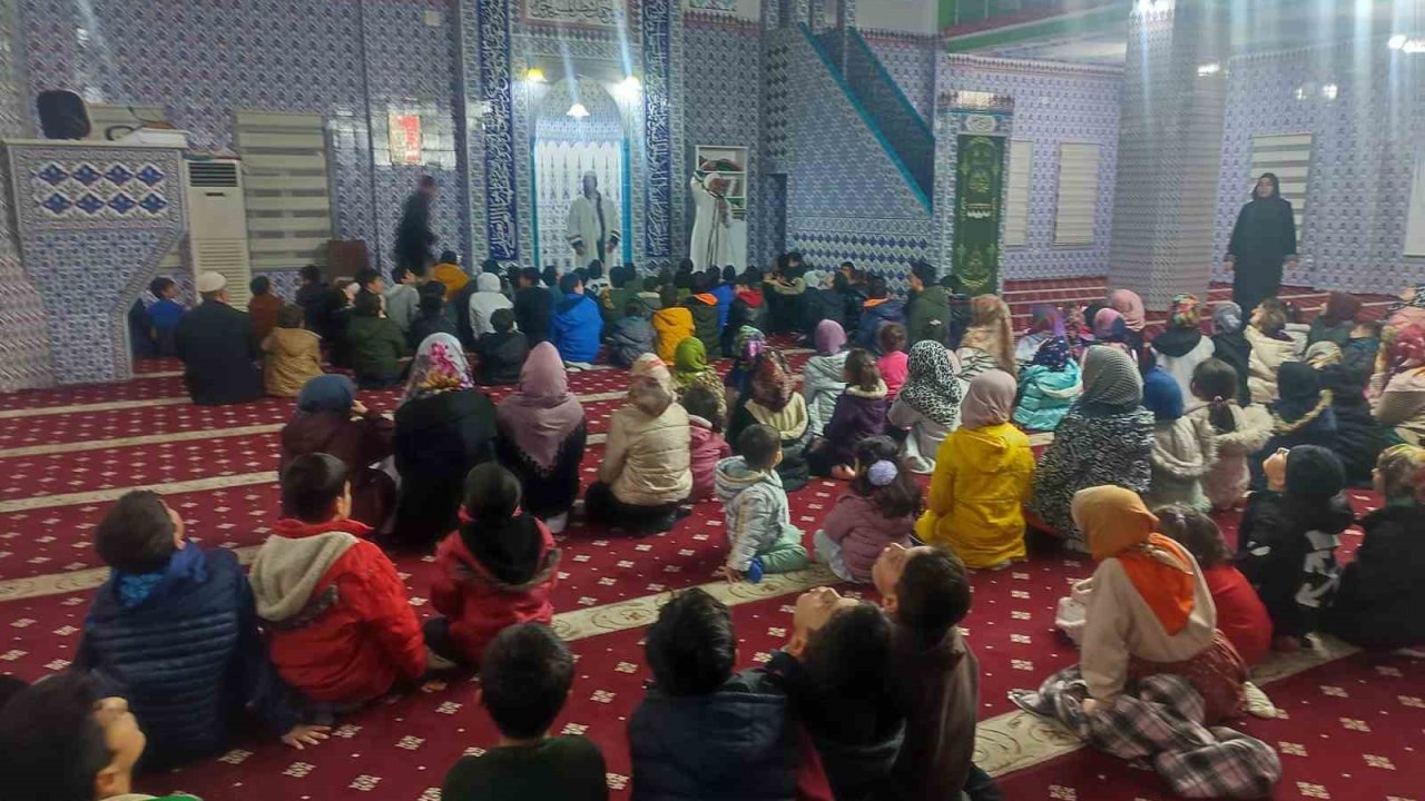 Kahta’da Kur’an Kursu öğrencileri için Kur’an’a geçiş programı düzenlendi