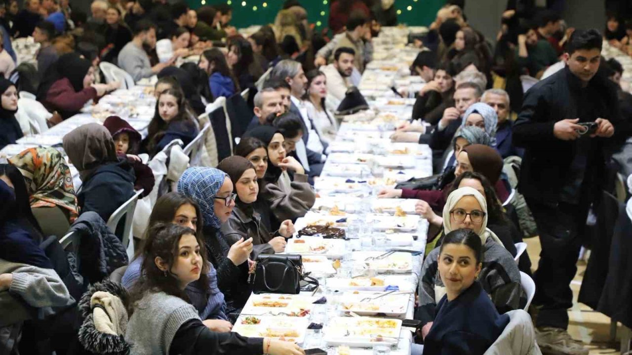 Karabük’te gençler iftar programında buluştu