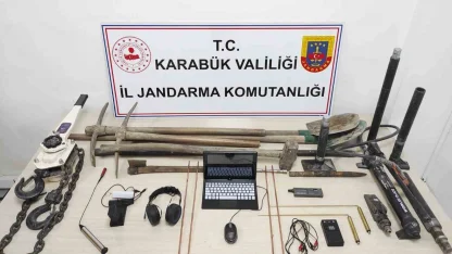 Karabük’te jandarmadan kaçak kazı ve uyuşturucu operasyonu
