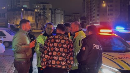 Kayseri’de polis ekiplerinden kaçan 2 alkollü sürücüye 920 bin TL idari para cezası yazıldı