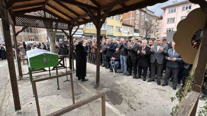 Kazada hayatını kaybeden genç toprağa verildi