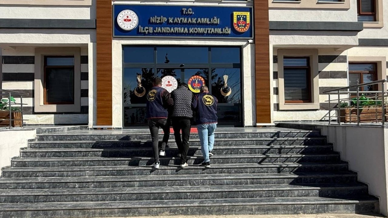 Kesinleşmiş 10’ar yıl hapis cezalarıyla aranan 3 şahıs yakalandı
