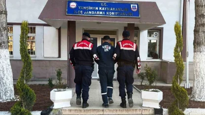 Kırıkkale’de aranan 2 hükümlü jandarma operasyonuyla yakalandı