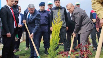 Köşk’te fidanlar toprakla buluştu