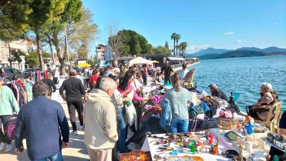 Köyceğiz’de yılın ilk ikinci el pazarı kuruldu