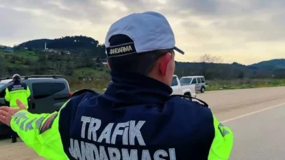 Kurallara uymayan sürücüye 202 bin lira ceza yazıldı