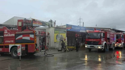 Kütahya’da Fatih Sanayi Sitesi’nde yangın