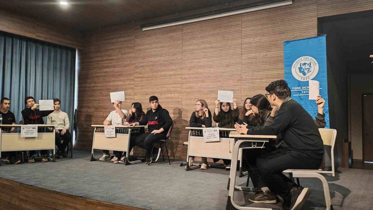 Liseler Arası 4. Milli kültür Bilgi Yarışması gerçekleştirildi