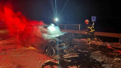 Lüleburgaz’da zincirleme kaza: 2 yaralı, 1 otomobil yandı