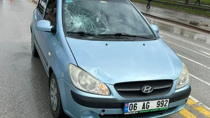 Malatya’da otomobil yayaya çarptı: 2 yaralı