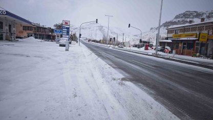 Malatya’nın yüksek kesimlerinde kar yağışı etkili oluyor