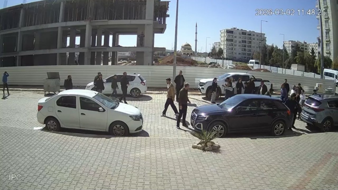 Mardin’de 2 kişinin yaralandığı kavganın görüntüleri ortaya çıktı