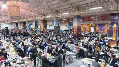 Mardin’de 7 bin kişi kardeşlik iftarında buluştu
