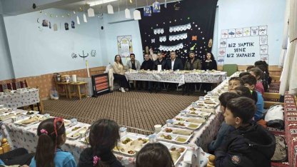 Mazıdağı İlçe Milli Eğitim Müdürü Aydıner, öğrencilerle iftarda buluştu
