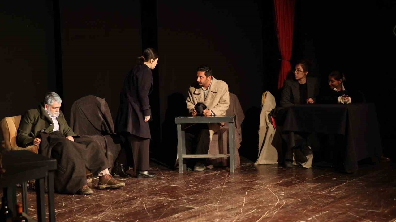 Merkezefendi’de Kısa Oyunlar Festivali sanat dolu anlara sahne oldu