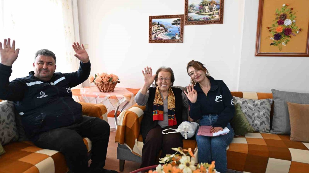 Mersin’de yaşlılara evde bakım ve sosyal destek hizmeti