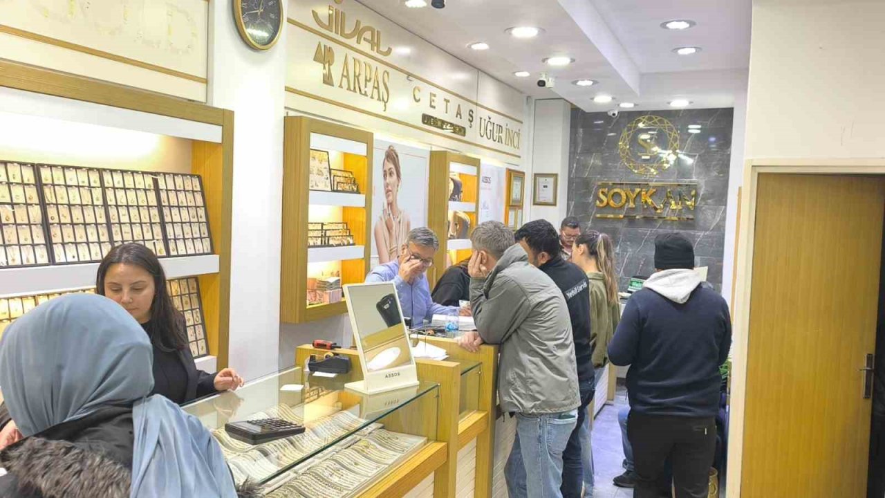 Muğla’da kuyumcularda çeyrek altın tükendi