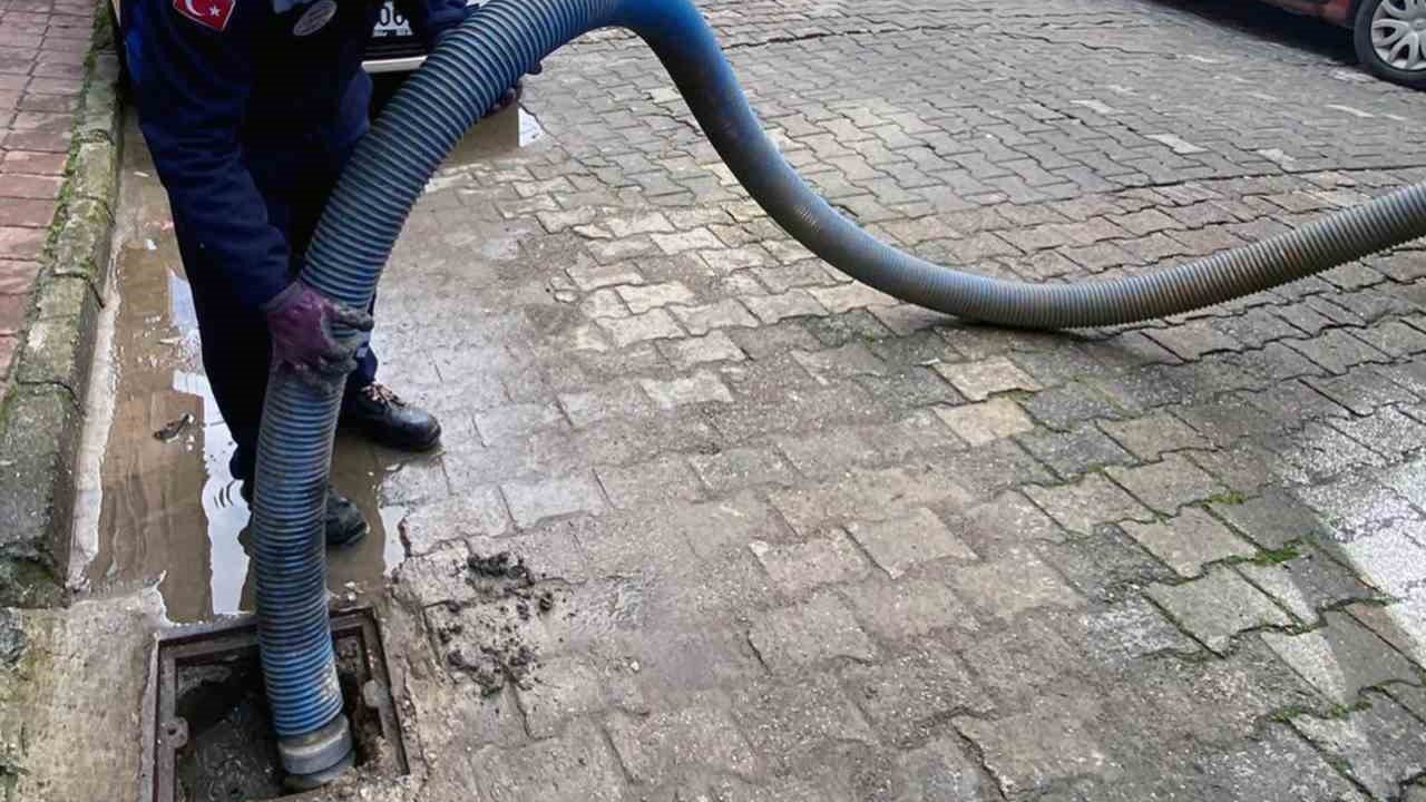 MUSKİ ekipleri yağmur mesaisinde