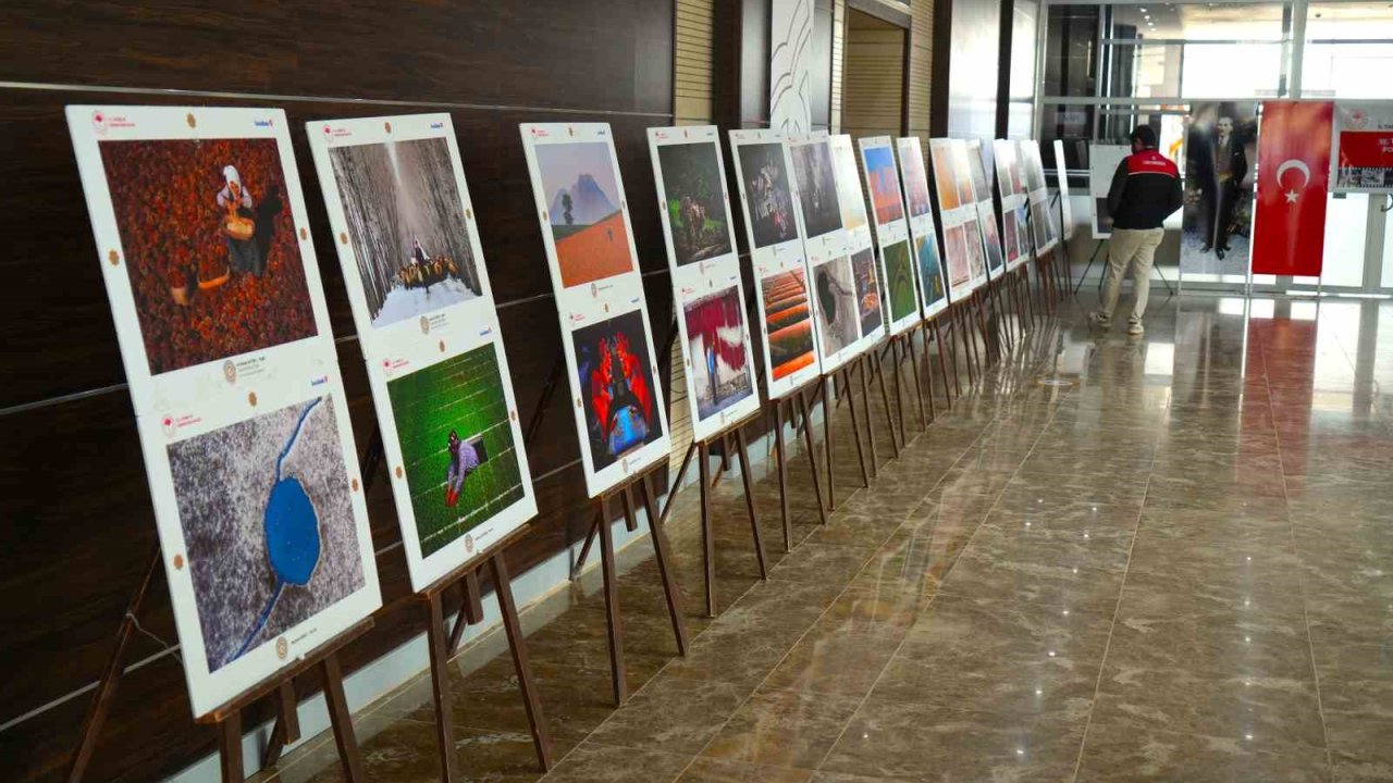 Muş’ta "15. Tarım Orman ve İnsan" fotoğraf sergisi ziyarete açıldı