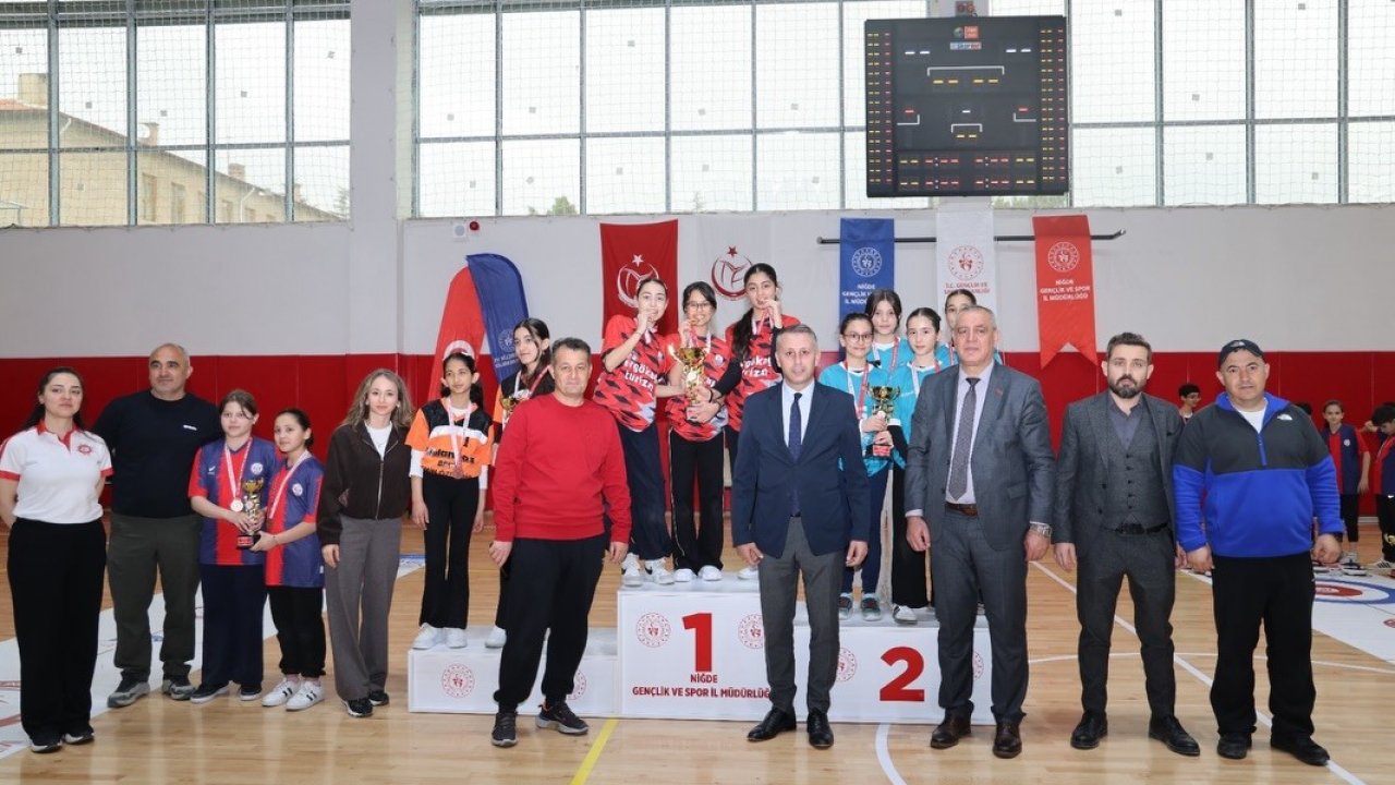 Niğde’de floor curlıng heyecanı yaşandı