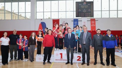 Niğde’de floor curlıng heyecanı yaşandı