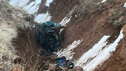 Niğde’de otomobil şarampole yuvarlandı: 2 ölü, 2 yaralı