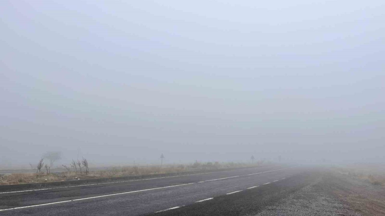 Niğde’nin yüksek kesimlerinde sis etkili oldu