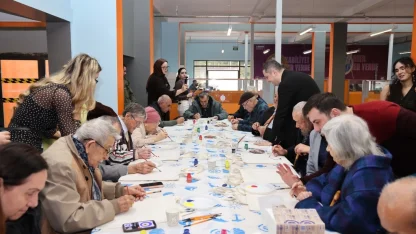 Öğrenciler ve huzurevi sakinleri kuşaklar arası etkileşime dikkat çekti