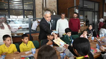 Osmaniye’de "100 Atık Pile Bir Pizza" projesine miniklerden destek