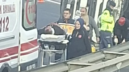 Osmaniye’de kontrolden çıkan tır devrildi: 1 yaralı